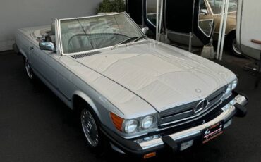 Mercedes-benz-560-class-1987-4
