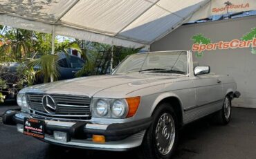 Mercedes-benz-560-class-1987