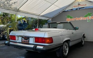 Mercedes-benz-560-class-1987-9