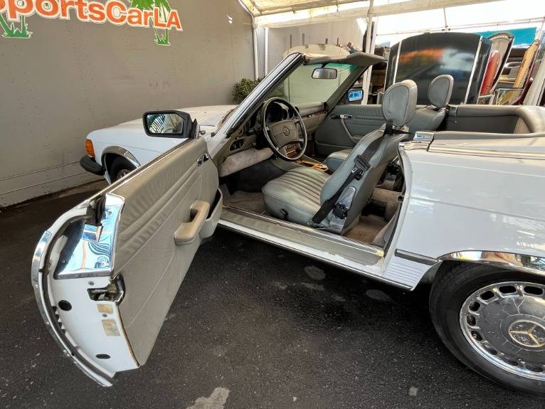 Mercedes-benz-560-class-1988-34