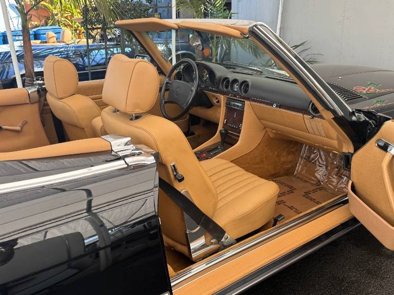 Mercedes-benz-560-class-1989-16