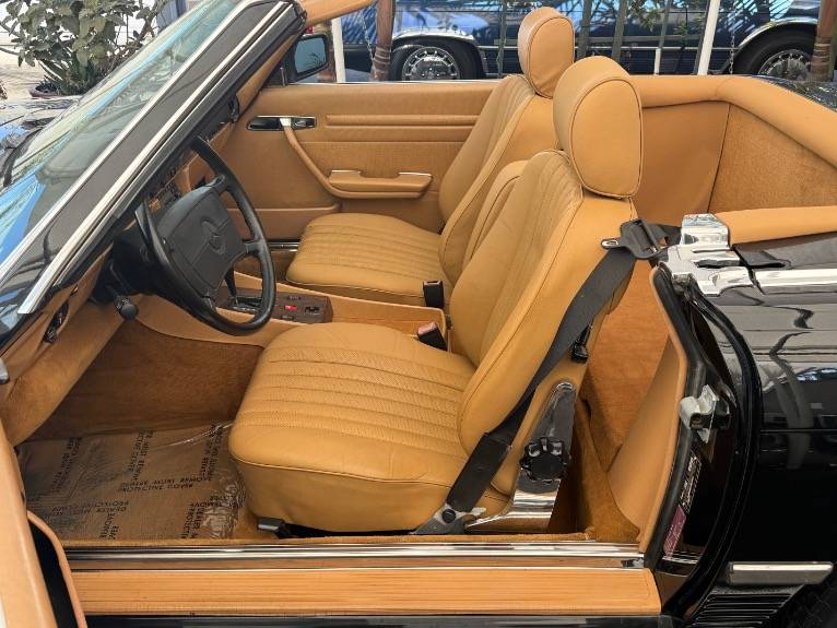 Mercedes-benz-560-class-1989-17