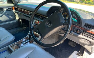 Mercedes-benz-560-sec-1987-blue-3