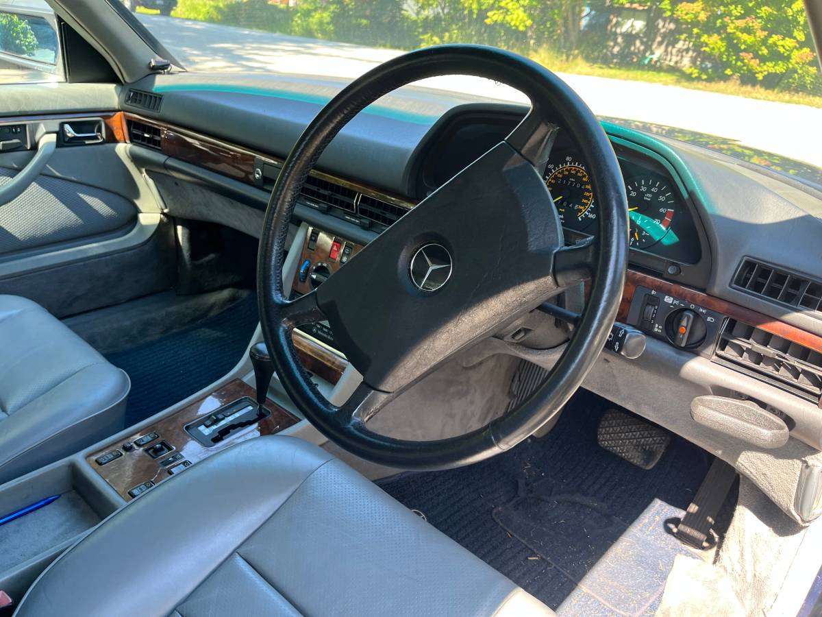 Mercedes-benz-560-sec-1987-blue-3