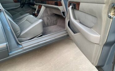 Mercedes-benz-560-sel-1986-blue-1