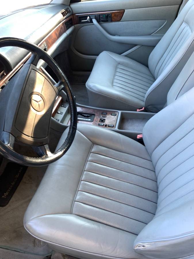 Mercedes-benz-560-sel-1986-blue-14