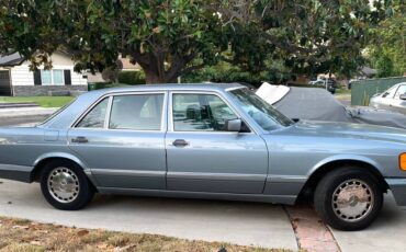 Mercedes-benz-560-sel-1986-blue