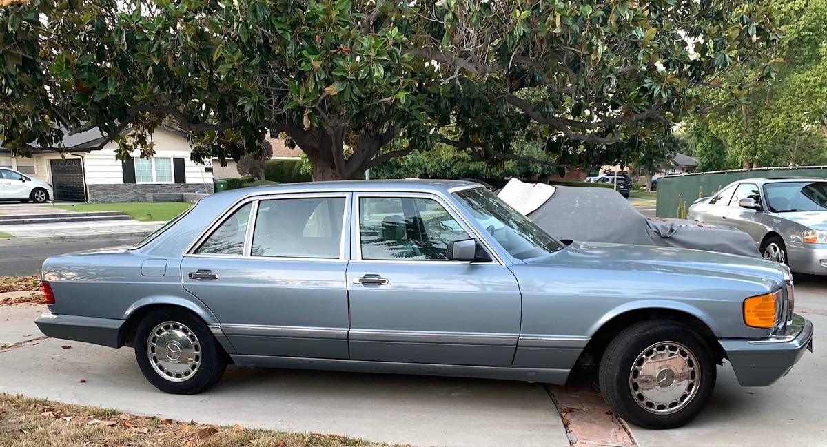 Mercedes-benz-560-sel-1986-blue-9