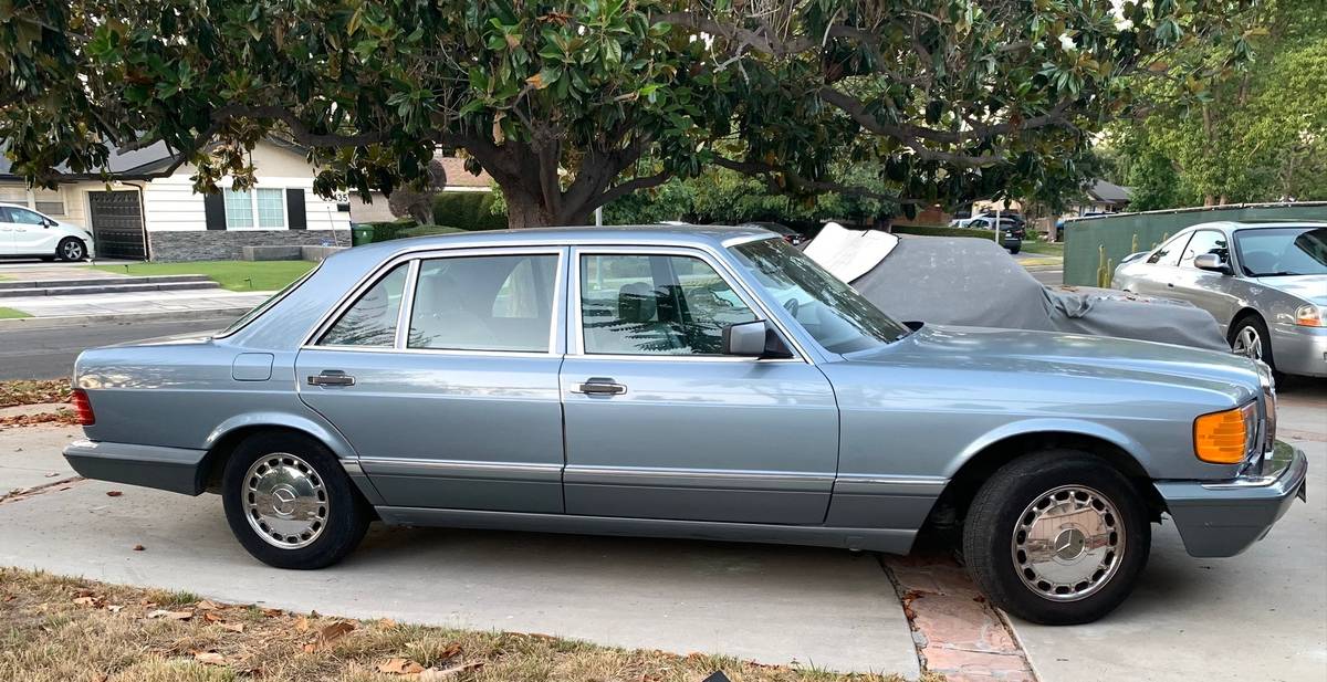 Mercedes-benz-560-sel-1986-blue