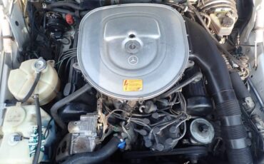 Mercedes-benz-560-sl-1986-white-14