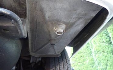 Mercedes-benz-560-sl-1986-white-18