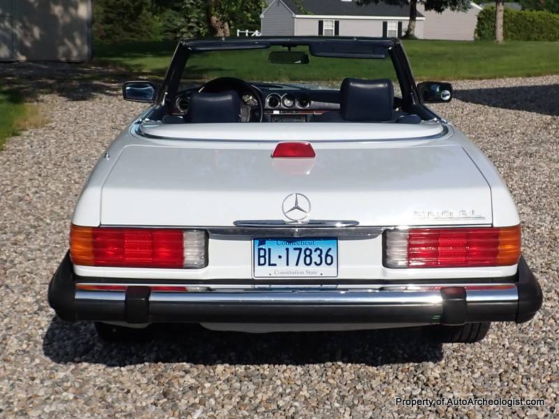 Mercedes-benz-560-sl-1986-white-2