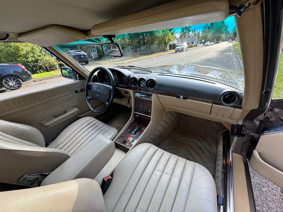 Mercedes-benz-560-sl-1988-brown-16