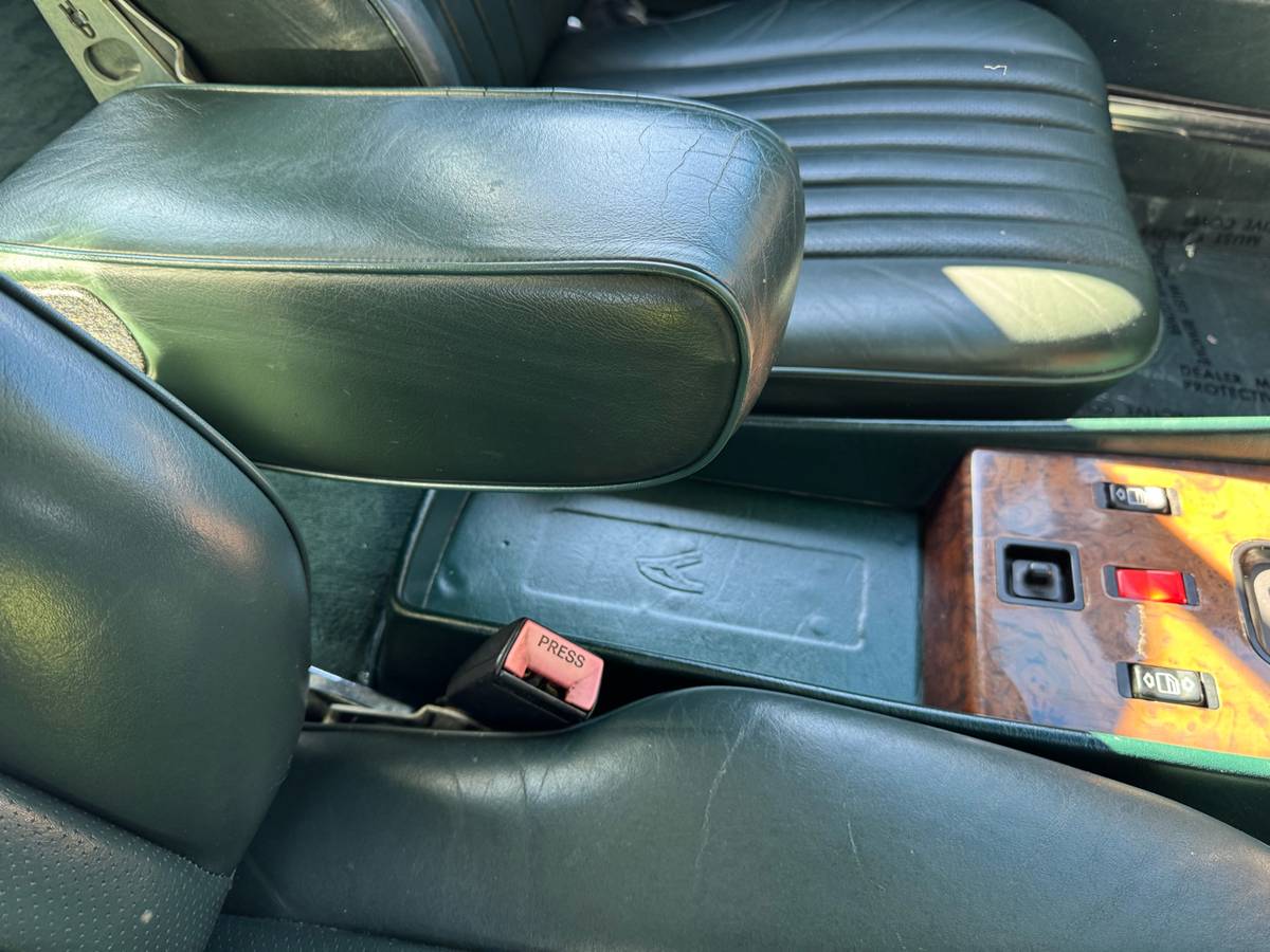 Mercedes-benz-560-sl-1989-green-20