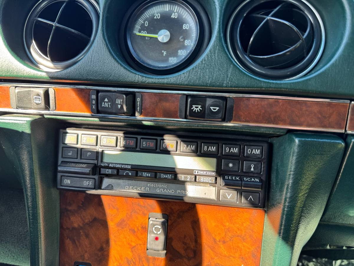 Mercedes-benz-560-sl-1989-green-22