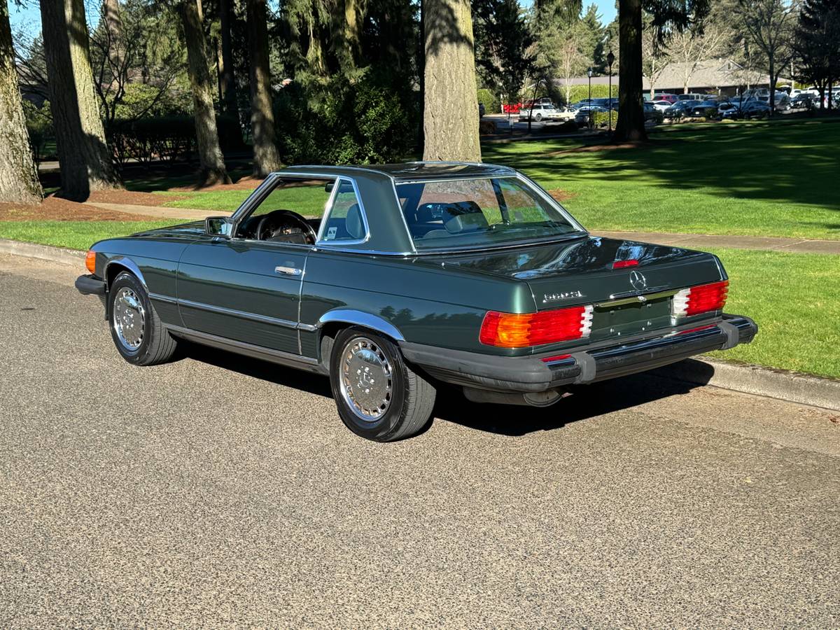 Mercedes-benz-560-sl-1989-green-3