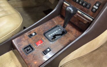 Mercedes-benz-560sl-1986-Champagne-Creamy-Beige-10