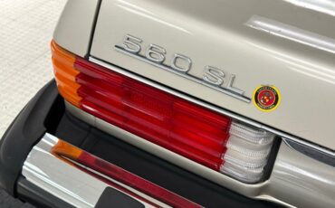 Mercedes-benz-560sl-1986-Champagne-Creamy-Beige-19
