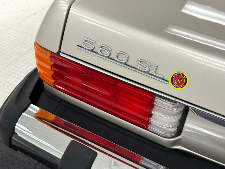 Mercedes-benz-560sl-1986-Champagne-Creamy-Beige-19