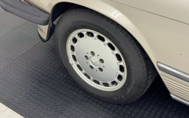 Mercedes-benz-560sl-1986-Champagne-Creamy-Beige-20