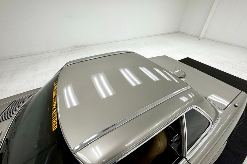 Mercedes-benz-560sl-1986-Champagne-Creamy-Beige-22