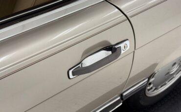 Mercedes-benz-560sl-1986-Champagne-Creamy-Beige-23