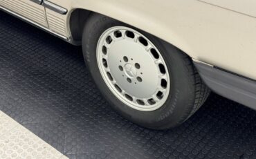 Mercedes-benz-560sl-1986-Champagne-Creamy-Beige-25