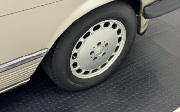 Mercedes-benz-560sl-1986-Champagne-Creamy-Beige-27