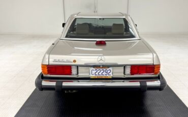 Mercedes-benz-560sl-1986-Champagne-Creamy-Beige-3