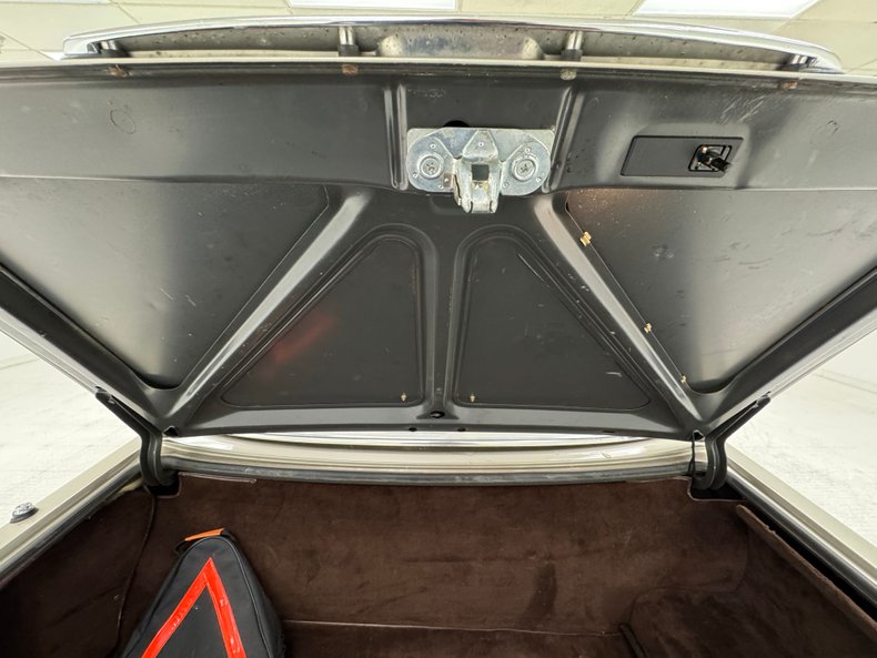 Mercedes-benz-560sl-1986-Champagne-Creamy-Beige-37