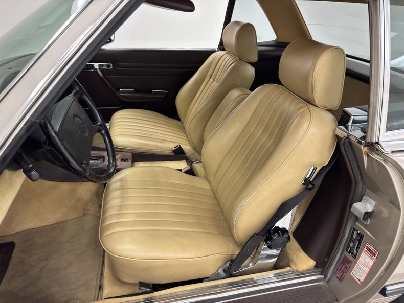 Mercedes-benz-560sl-1986-Champagne-Creamy-Beige-41