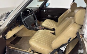 Mercedes-benz-560sl-1986-Champagne-Creamy-Beige-42