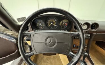 Mercedes-benz-560sl-1986-Champagne-Creamy-Beige-47
