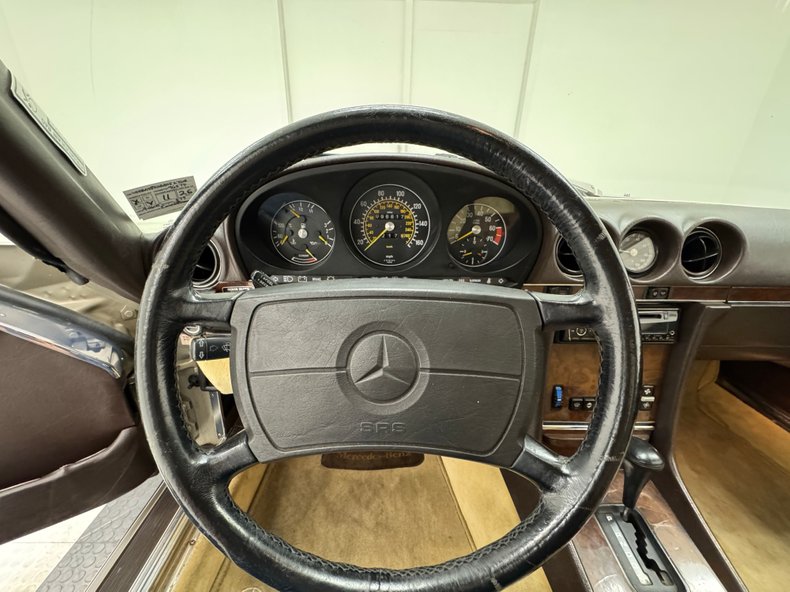 Mercedes-benz-560sl-1986-Champagne-Creamy-Beige-47