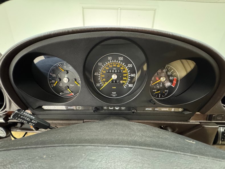 Mercedes-benz-560sl-1986-Champagne-Creamy-Beige-48