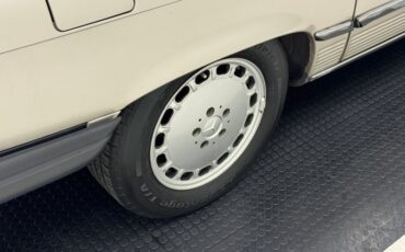 Mercedes-benz-560sl-1986-Champagne-Creamy-Beige-5