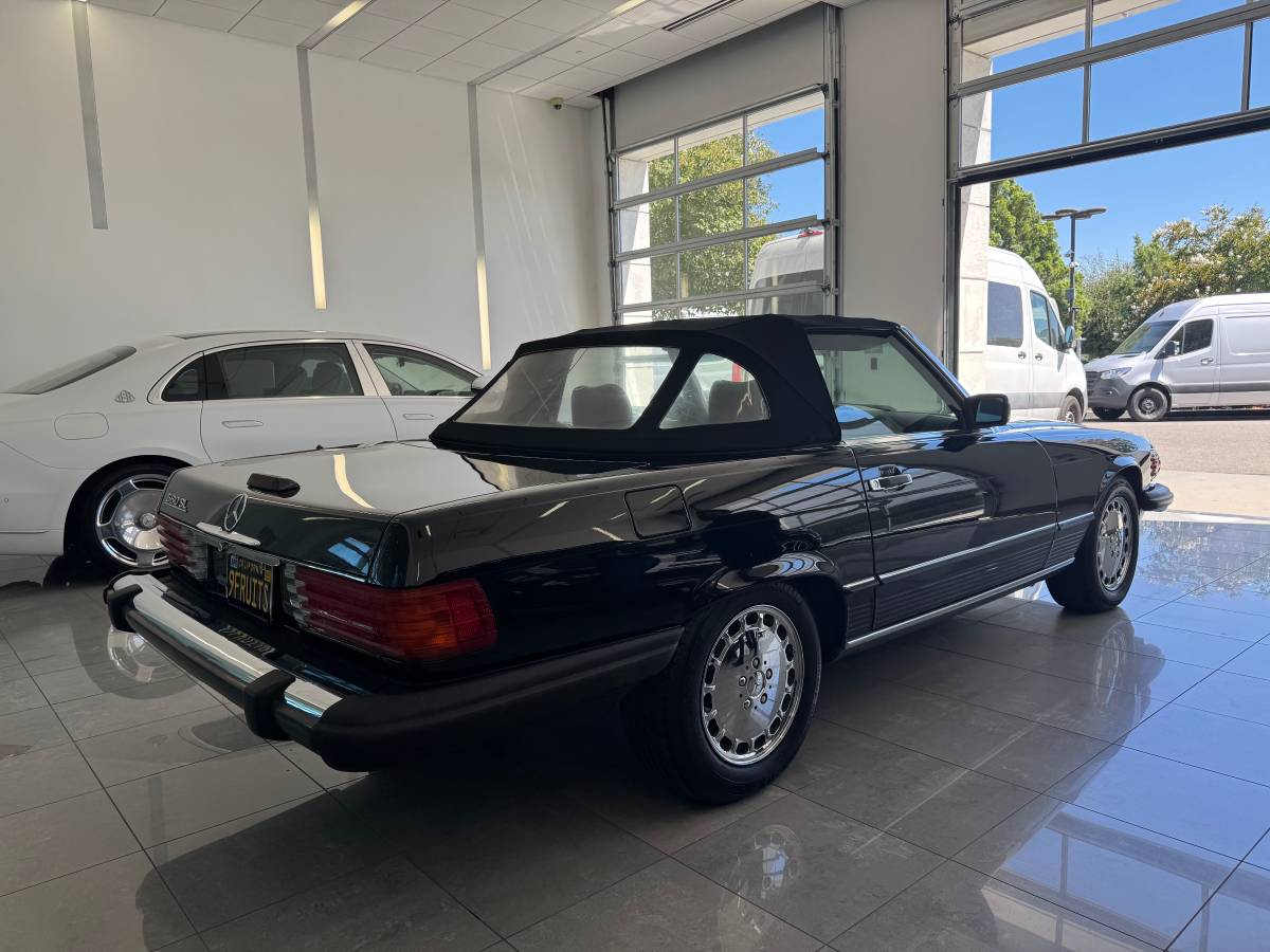 Mercedes-benz-560sl-1989-black-2