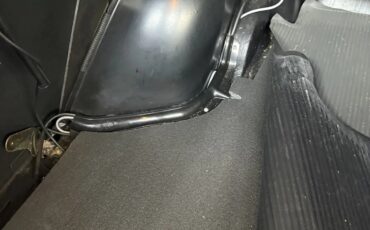 Mercedes-benz-C-class-1975-Burgundy-Tan-4