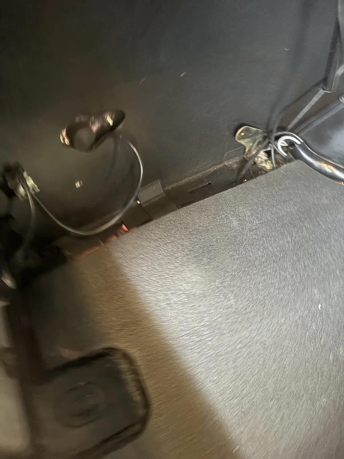 Mercedes-benz-C-class-1975-Burgundy-Tan-7