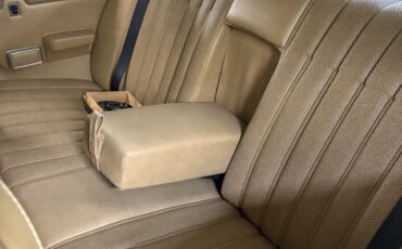 Mercedes-benz-C-class-1975-Burgundy-Tan-9