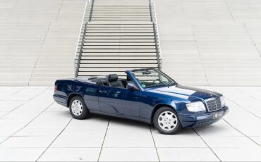 Mercedes-benz-E-class-1995-10