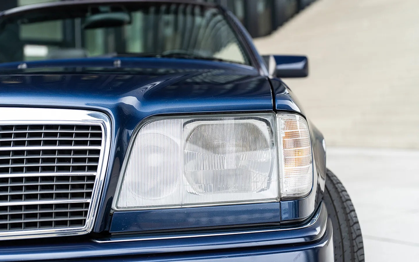 Mercedes-benz-E-class-1995-16