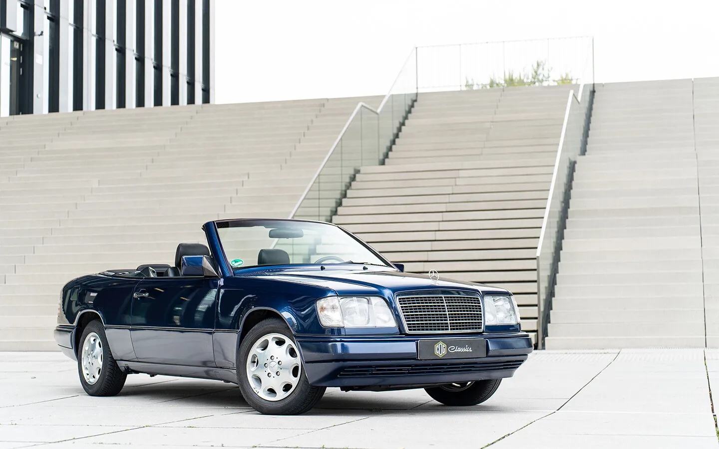 Mercedes-benz-E-class-1995-19