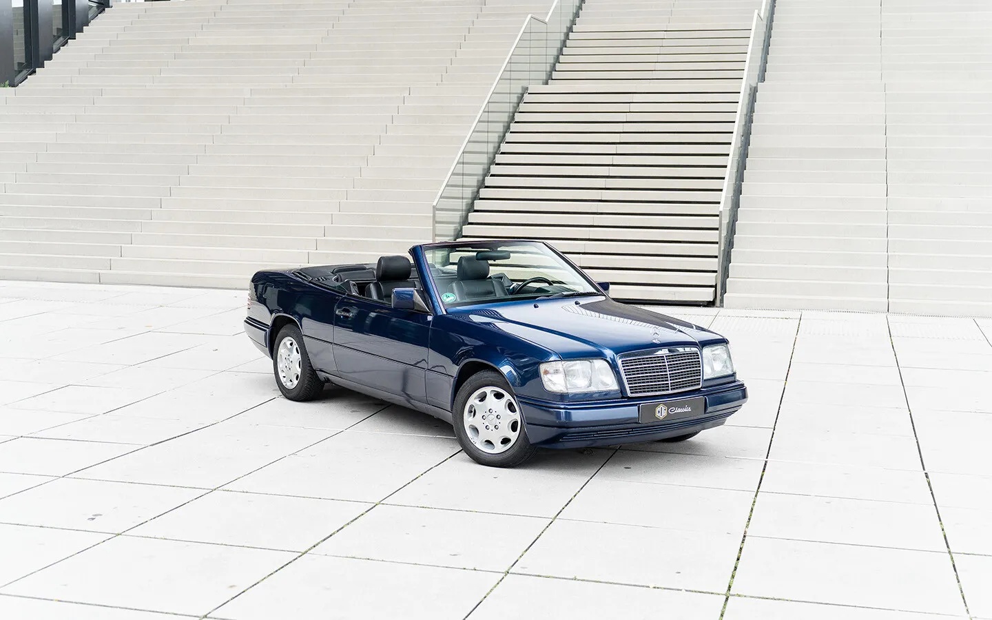 Mercedes-benz-E-class-1995-6