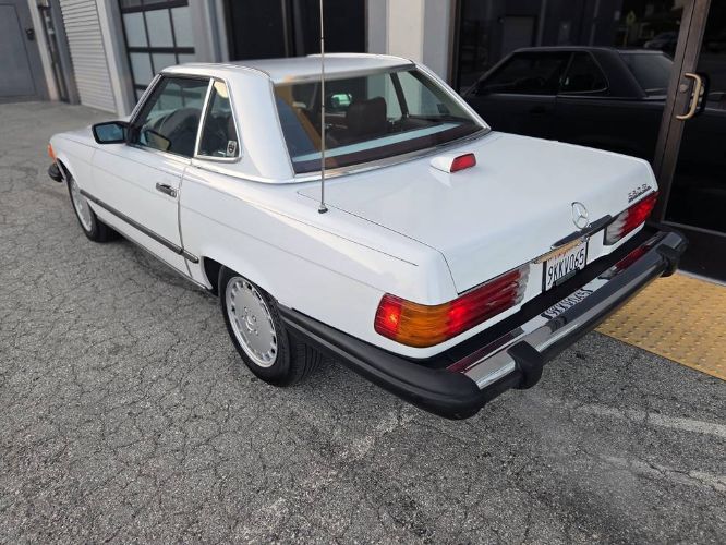 Mercedes-benz-Other-1987-White-Burgundy-20