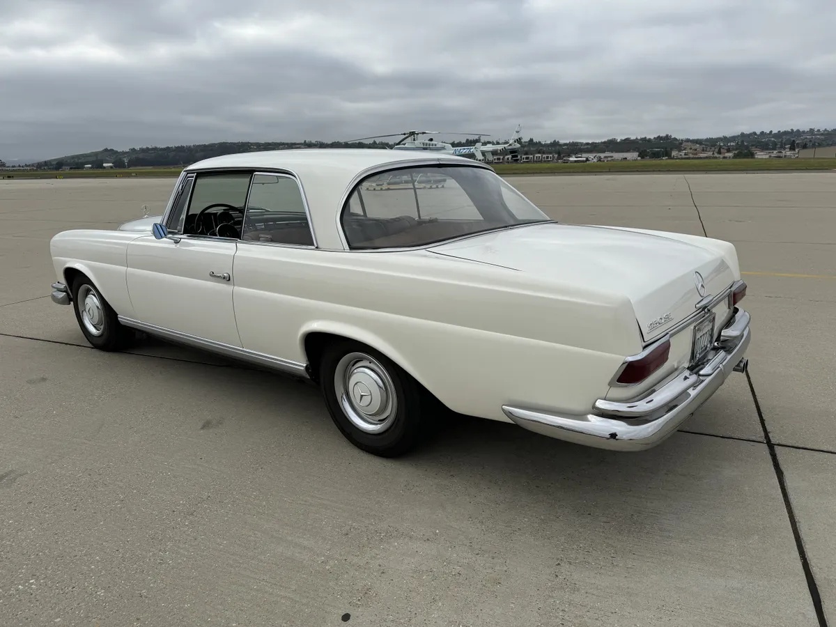 Mercedes-benz-Se-1967-Cream-Saddle-18