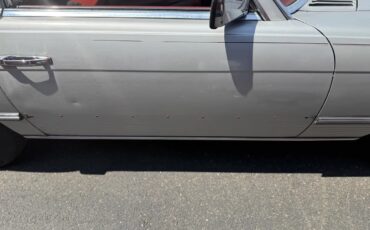 Mercedes-benz-Sl-class-1978-Grey-Red-15