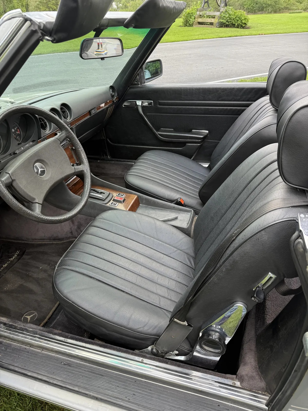 Mercedes-benz-Sl-class-1980-Silver-Black-10