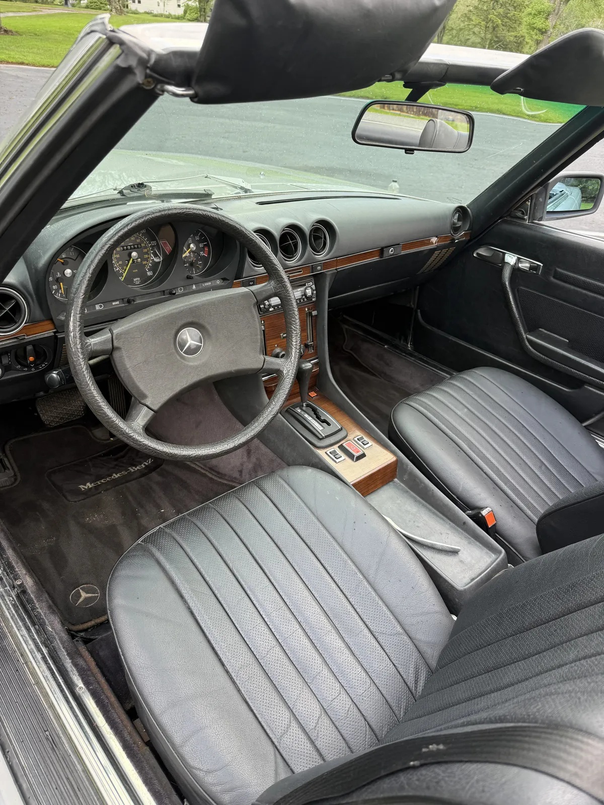 Mercedes-benz-Sl-class-1980-Silver-Black-11