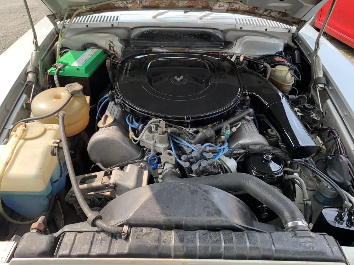 Mercedes-benz-Sl-class-1980-Silver-Black-12